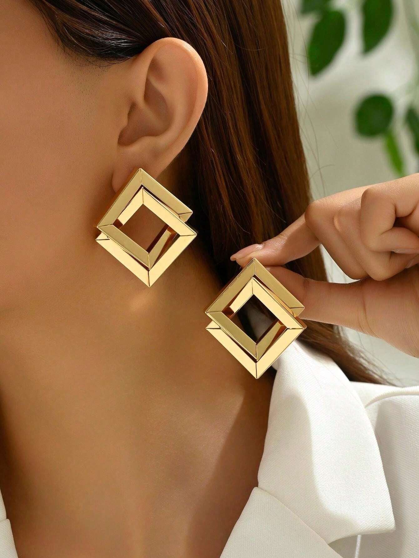 1Pair Gold-Color Multi-Layered Square & Irregular Shape Statement Earrings with Rhombus Circle Design - Ideal for Daily Wear, Commuting, Work, Hangouts, Travel, Festival, Bar, Shopping, Gifting to Family and Friends