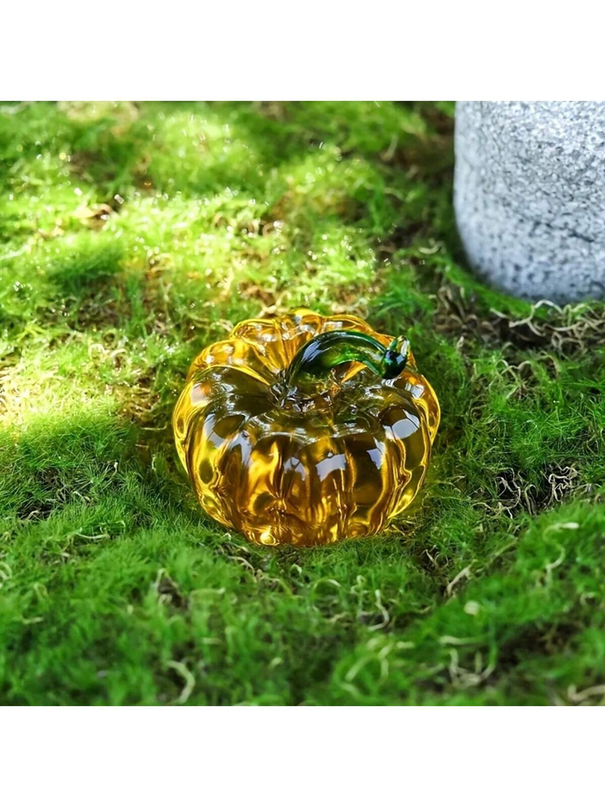 Handmade Glass Pumpkin Figurine Decor Collectible, Suitable for Home, Office, Living Room - Indoor & Outdoor Use, No Electricity Needed - Great for Christmas, Halloween, Birthday Gift