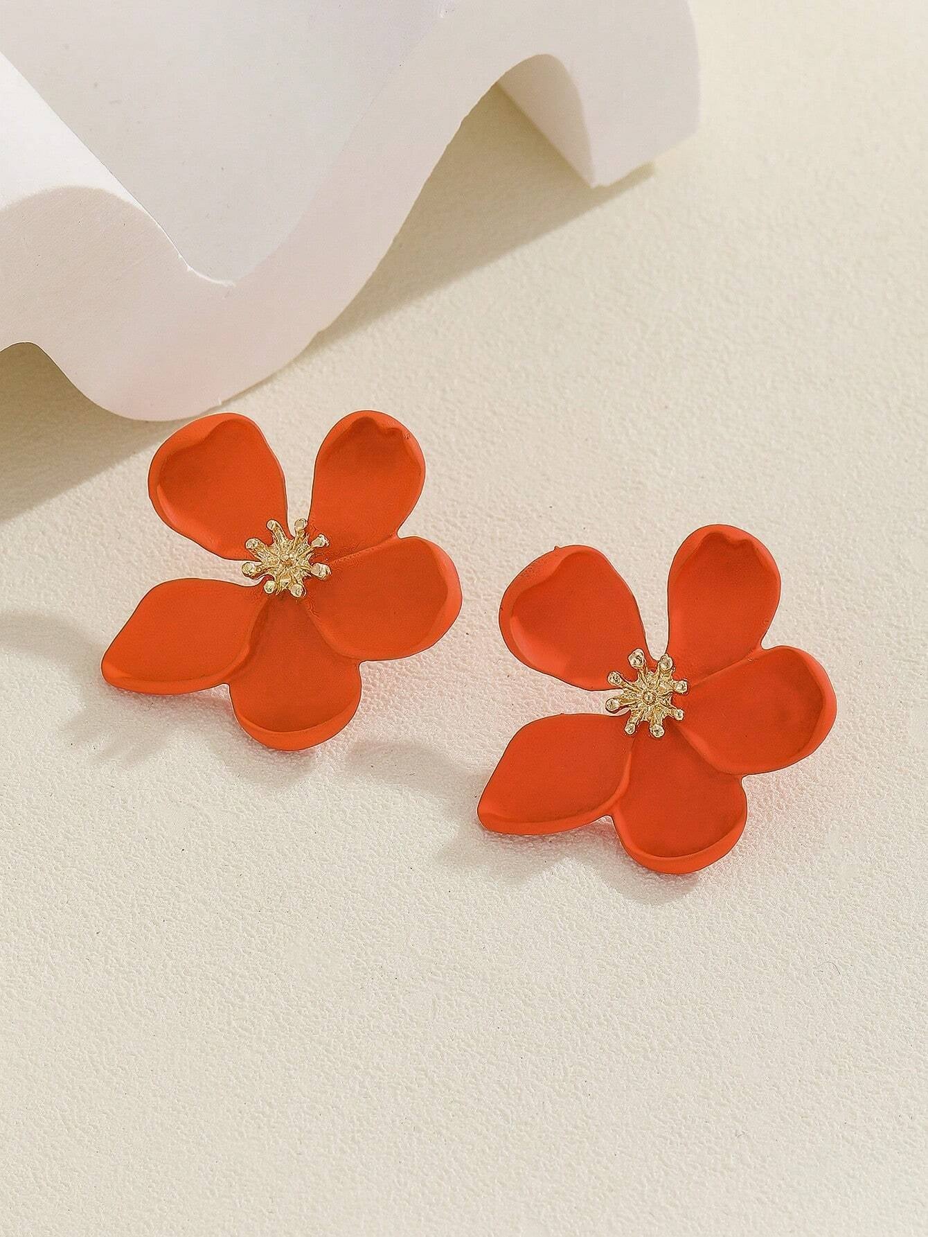 1Pair Exaggerated European & American Style Metal Flower Stud Earrings for Women'S Daily Wear